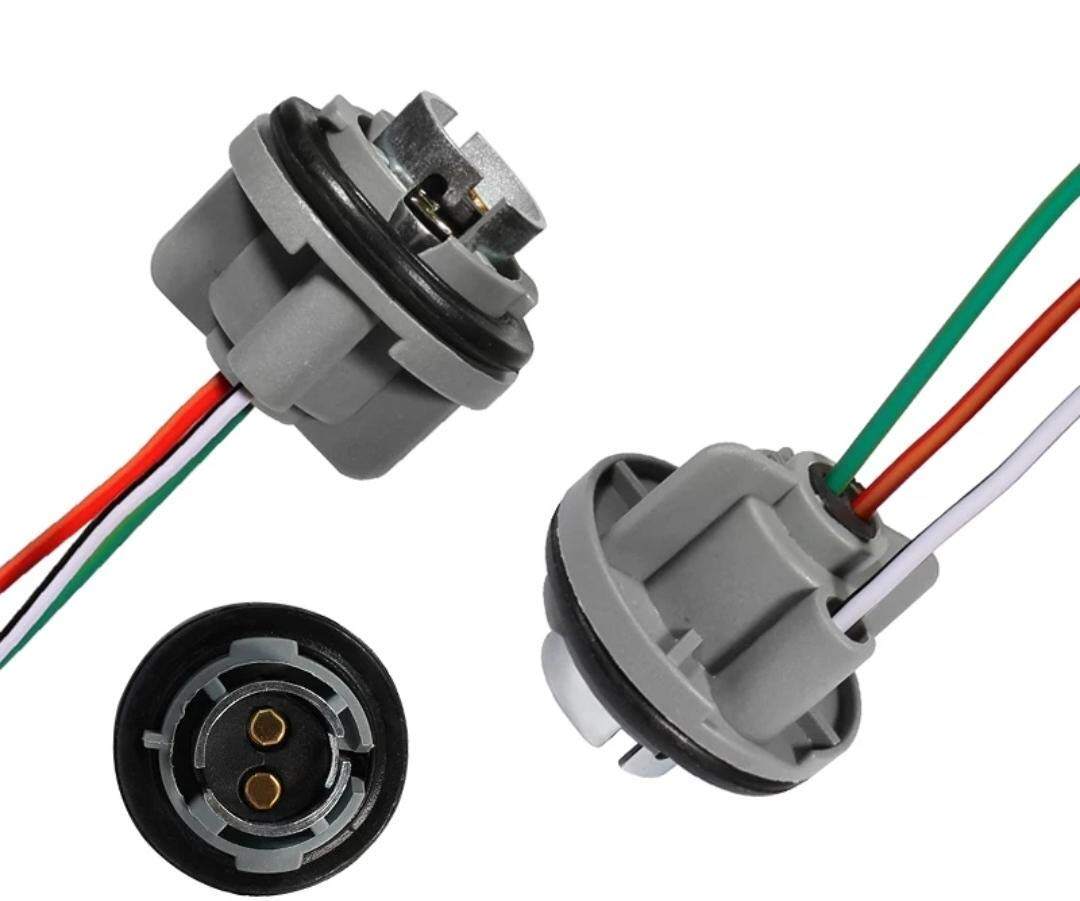 1pcs car brake light socket 1016 brake lamp bulb 2 leg steel socket with cover